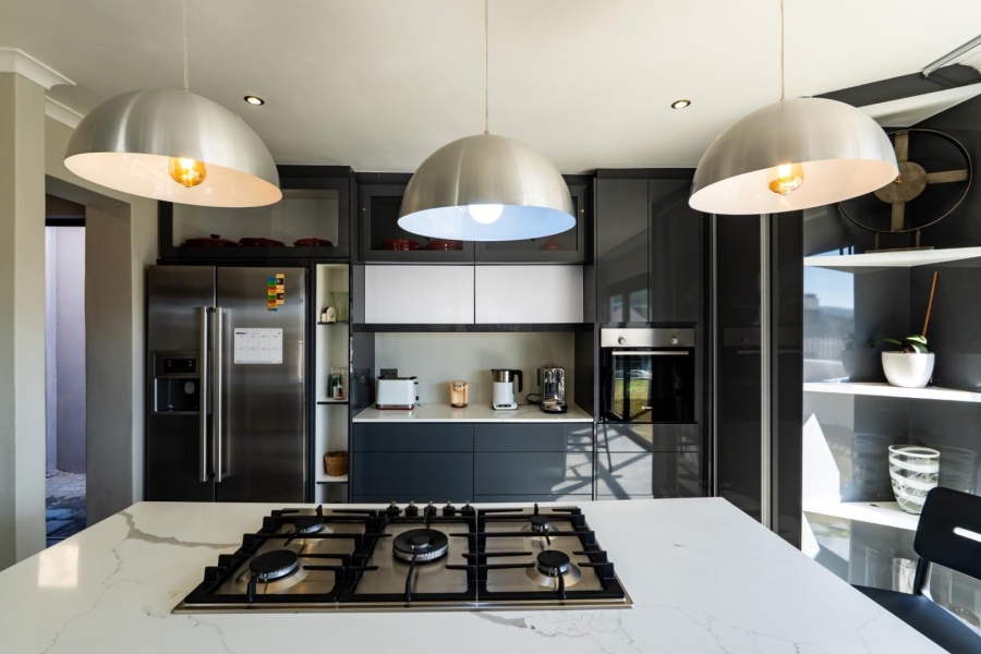 4 Bedroom Property for Sale in La Roche Western Cape